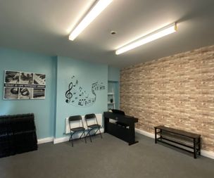 MUSIC ROOM 2